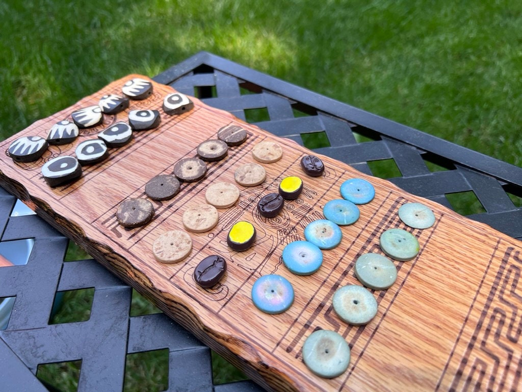 Bul | Puluc | Boolik | Mayan Mesoamerican Running Fight Board Game