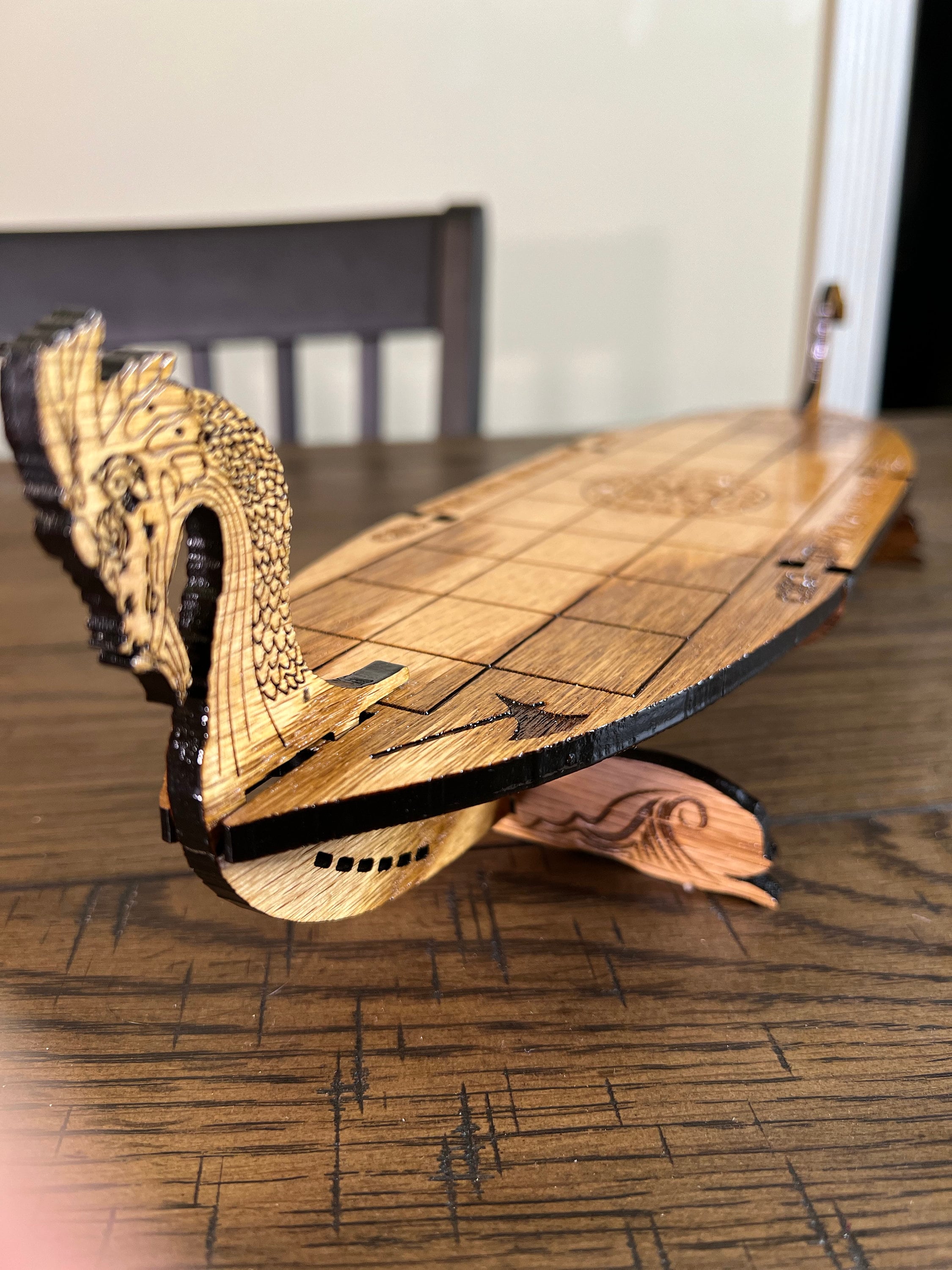 Daldos | Daldøs | Viking 'Running/Chase' Board Game | Bone Dice