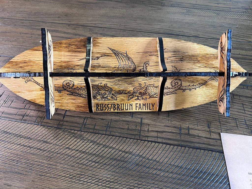 Daldos | Daldøs | Viking 'Running/Chase' Board Game | Bone Dice