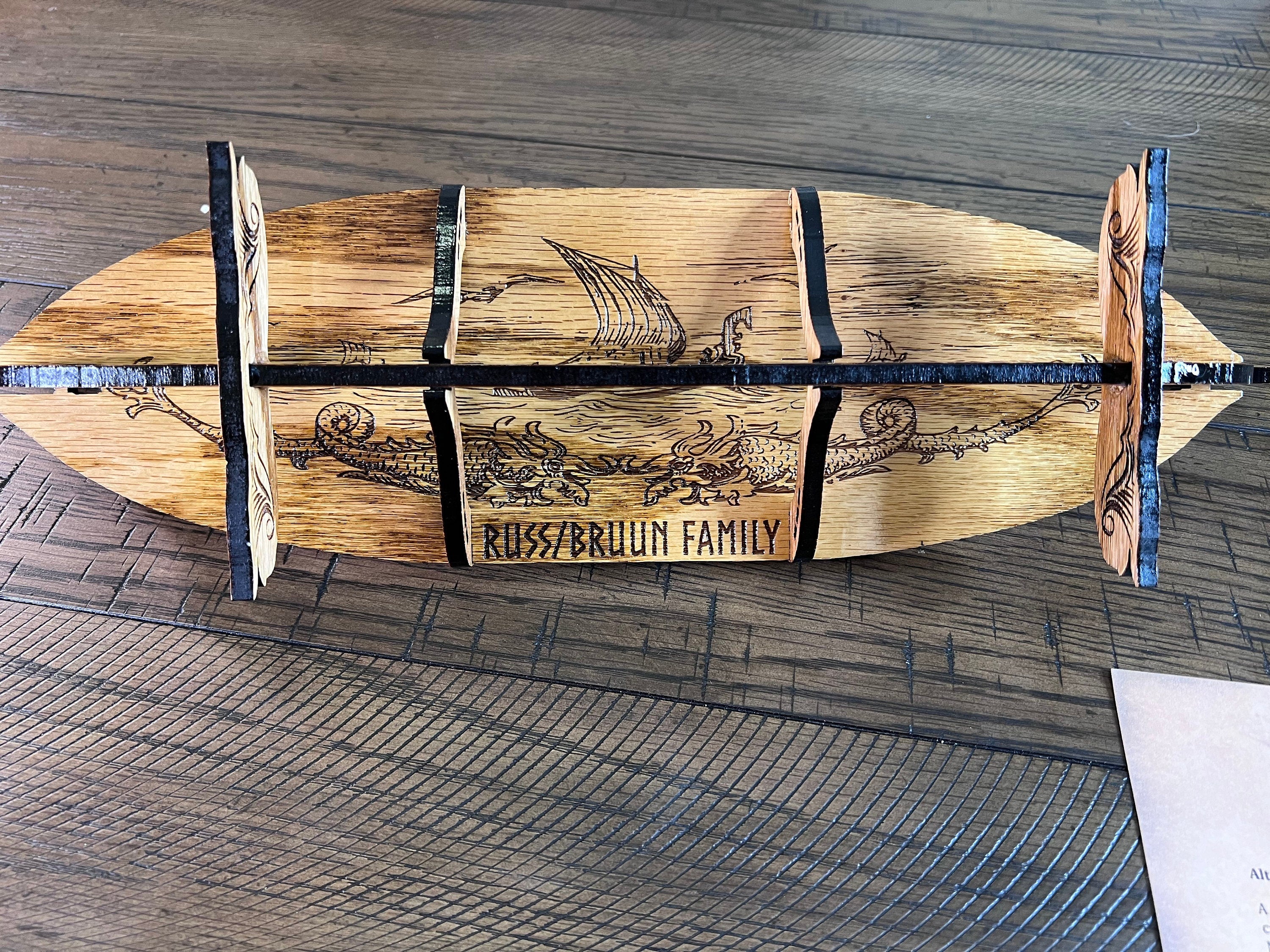 Daldos | Daldøs | Viking 'Running/Chase' Board Game | Bone Dice