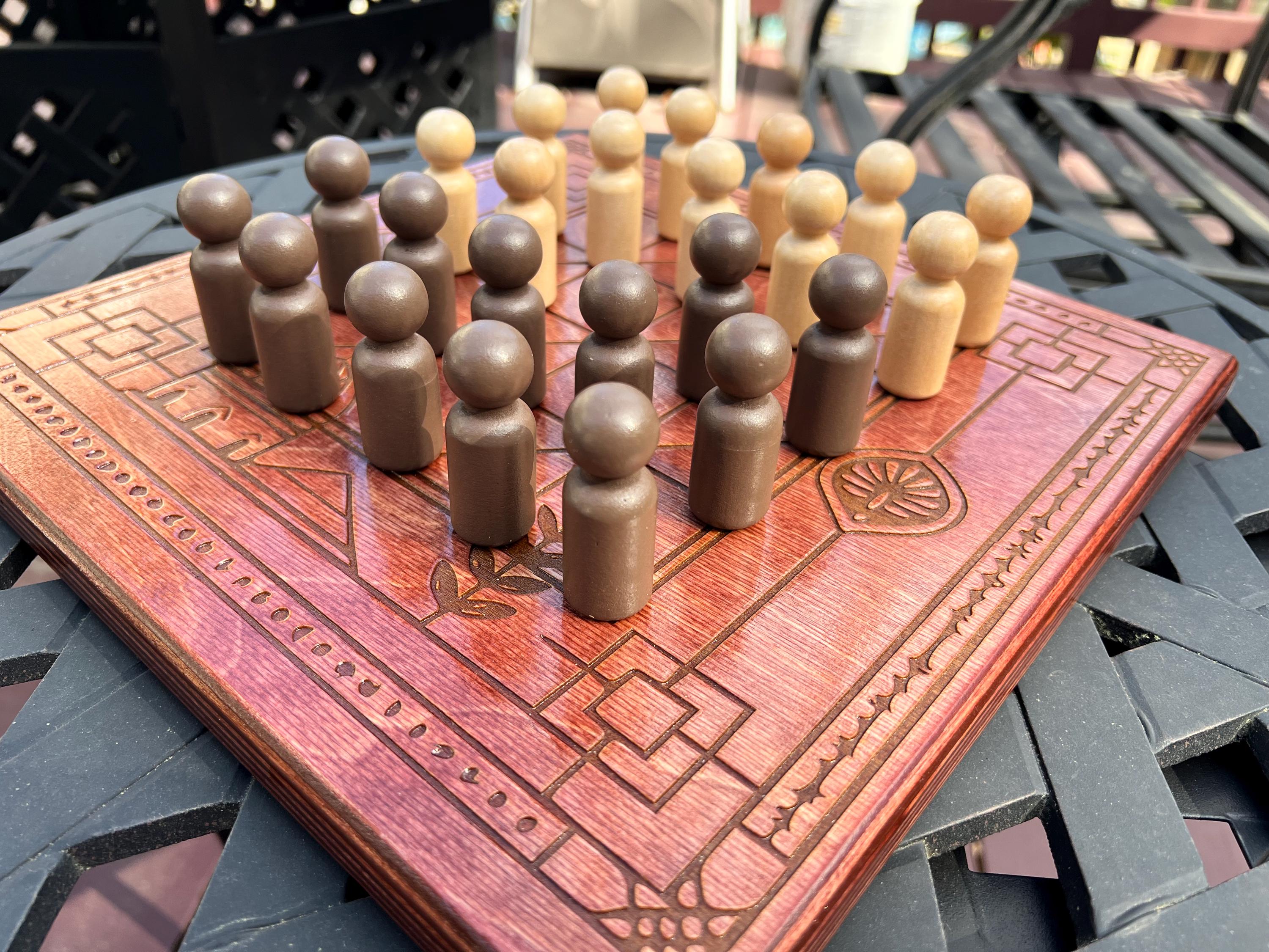 Alquerque - Fun, Quick Paced Game from the Middle East