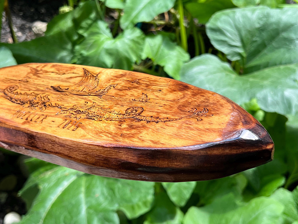 Viking Daldos Board Game: Solid Pine, Bone Dice, Runes