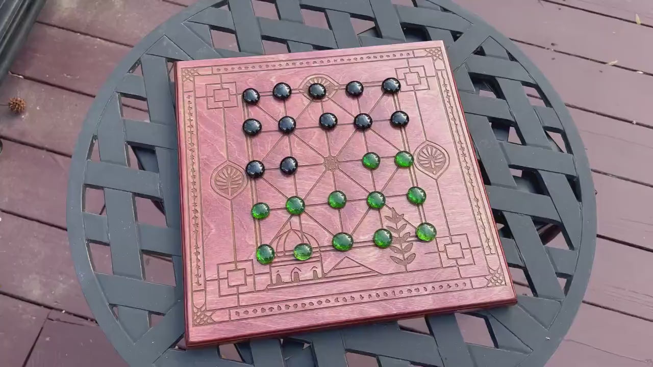 Alquerque - Fun, Quick Paced Game from the Middle East